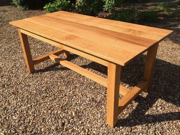 Eiken tafel